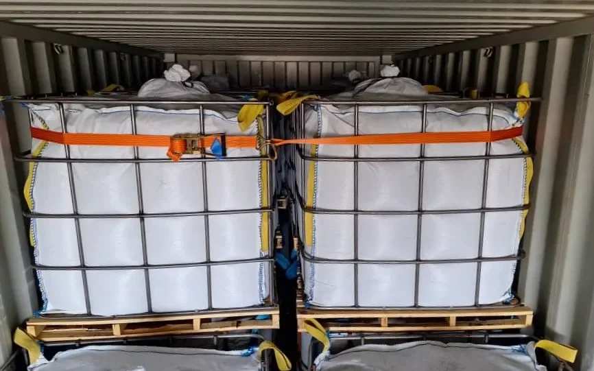 Conteneurs de bitume et émulsions pour la construction routière